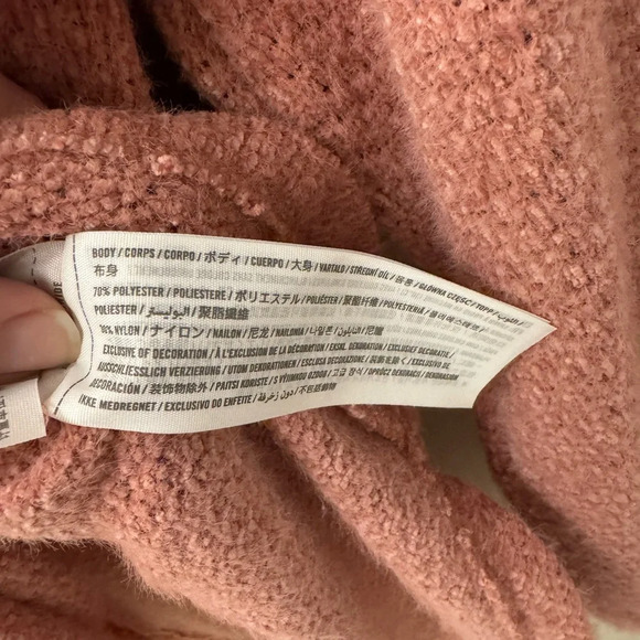 Hollister Fuzzy Cozy V Neck Pullover Pink Sweater NWT Size S Long Sleeve - Picture 5 of 8